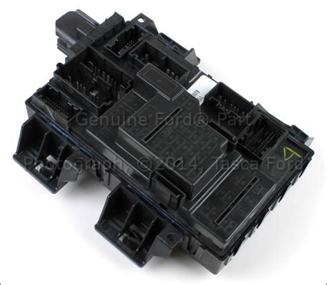 2007 lincoln mkx smart junction box replacement|Lincoln MKX 2007 low beam.